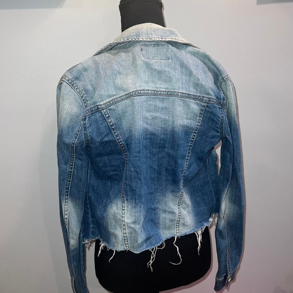 William Rast Blue Denim Jean Jacket Women’s Classic Casual Layering - Picture 7 of 8
